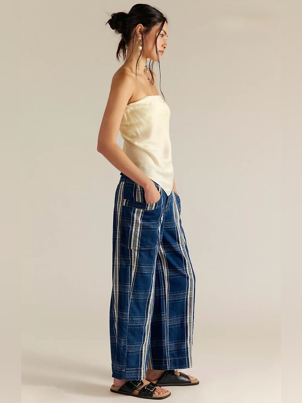 NWT Free People Rose Hall Low Slung Trousers size 26 Blue White - Picture 2 of 14